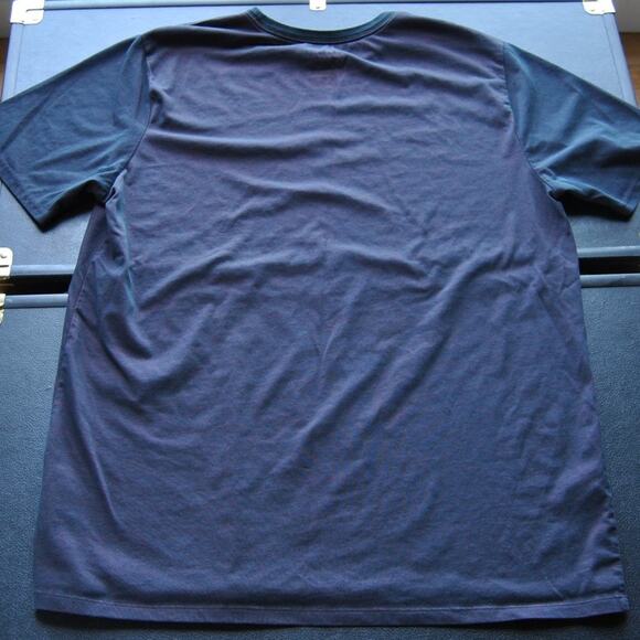 Nike X-Large Black & Red Dri-Fit Short Sleeve Shirt - Picture 6 of 6